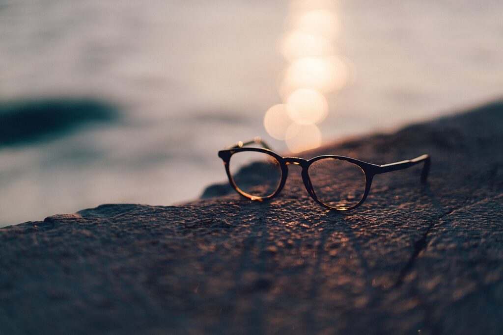 eyeglasses, frame, lens, grade, floor, grade, grade, grade, grade, grade